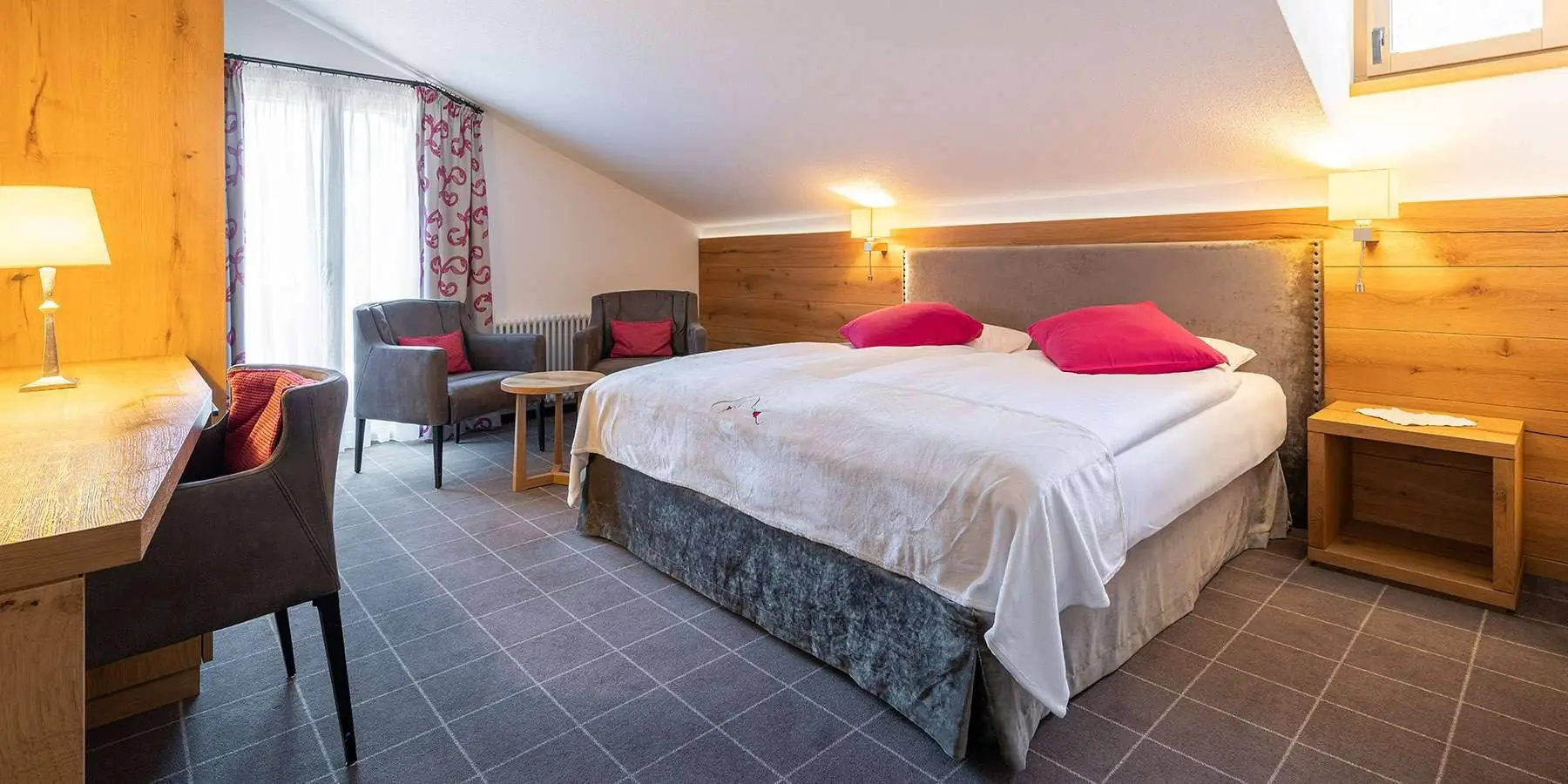 Alpine Double Room – Matterhorn View