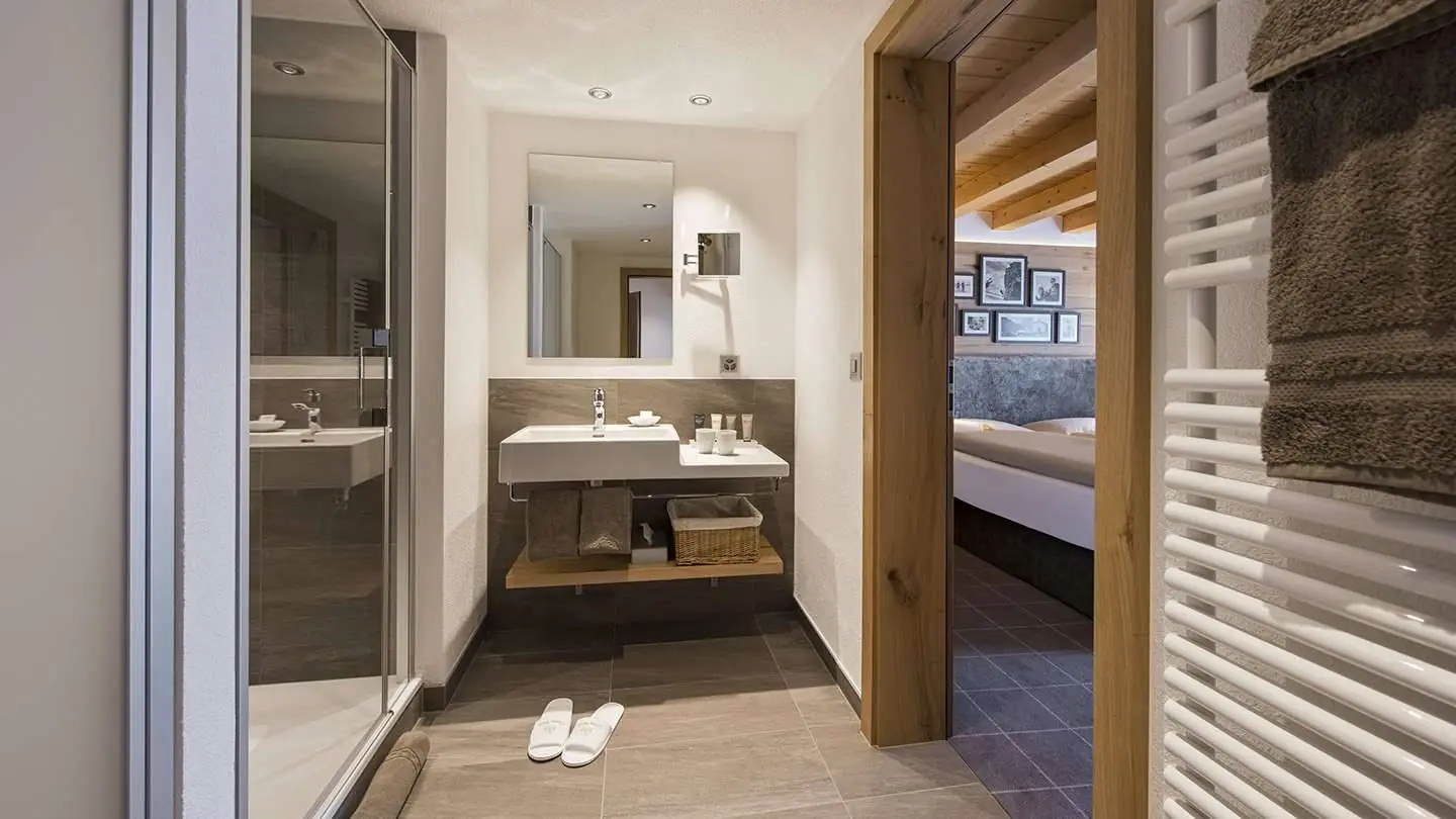 Alpine Matterhorn Suite – Hotel Chesa Valese, Zermatt