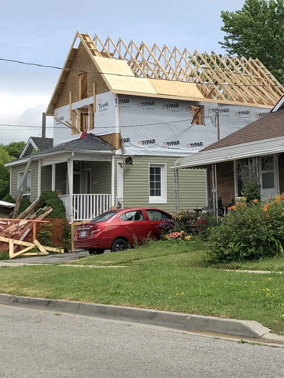 Second-storey addition and renovation in Verdun
