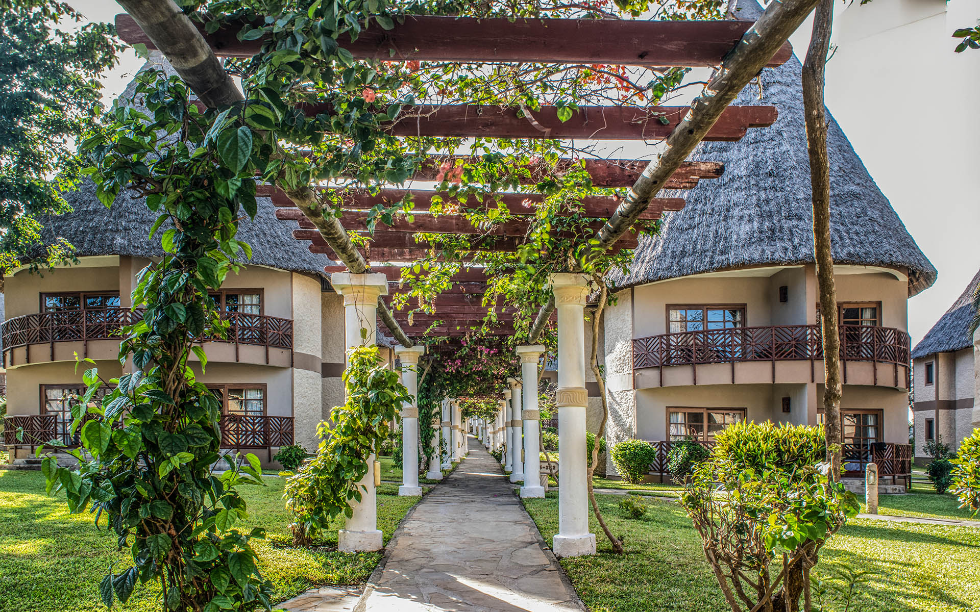 Neptune Paradise Beach Resort and Spa at Diani Beach — resort photo 2